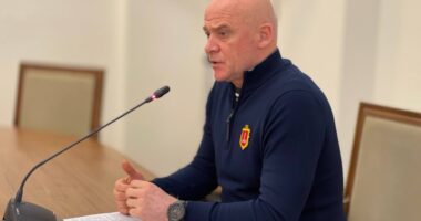 Труханов заявив, що в дружини Кіпера й досі російський паспорт