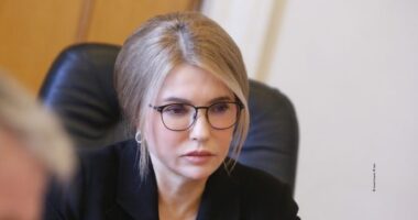 НАБУ вручили підозру Тимошенко