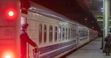 запізнення поїздів через обстріл