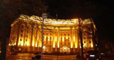 Зеленський призначив шість нових послів України