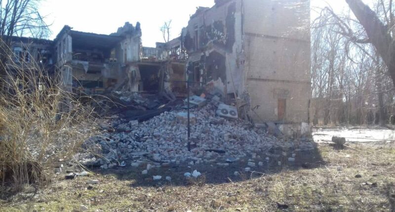 В Авдіївці окупанти поцілили в школу