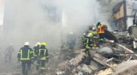 Наслідки обстрілу житлового будинку в Умані