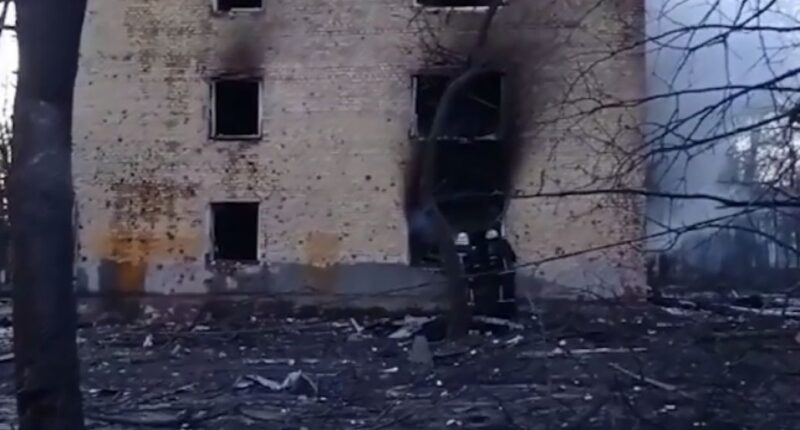 Росіяни з танку обстріляли будинок в Чернігові