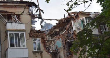 Наслідки атаки російських безпілотників на Суми