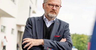 Фіала про ціни на снаряди для України