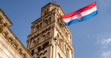 Хорватія про зняття санкцій з Угорщини