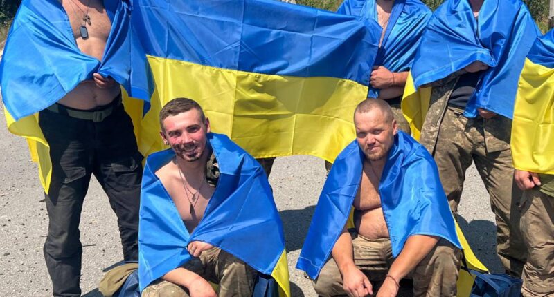 В Україну повернули 22 українських бійці