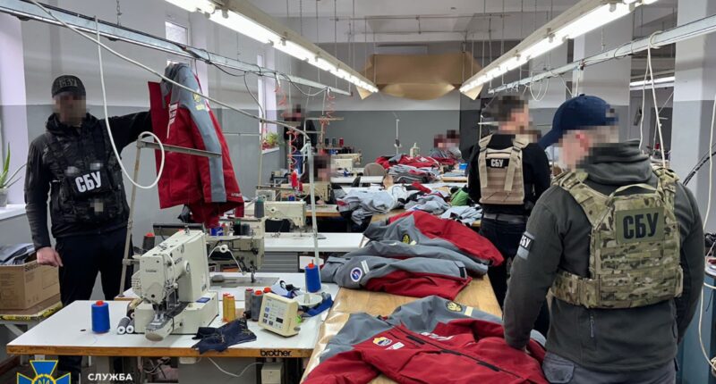 виробництво курток для РФ на Закарпатті