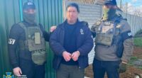 В Україні затримали ексдепутата та його спільницю, які наводили російські ракети на Херсон