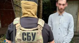 В Одесі викрили чоловіків, які мали підпалювати автомобілі українських військових на замовлення РФ