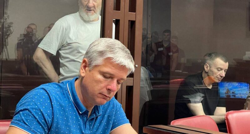 В Росії обвинуваченим у вбивстві бойовика "Мотороли" і ватажка "ДНР" Захарченка дали від 12 років до довічного