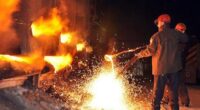 ТКЦ забирають працівників металургійних комбінатів