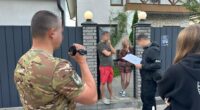 чиновник на Житомирщини отимував зарплату військового