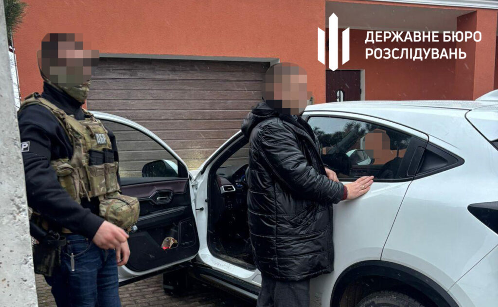 На Львівщині затримали депутата та помічника мера, які видурювали гроші в бізнесмена 6