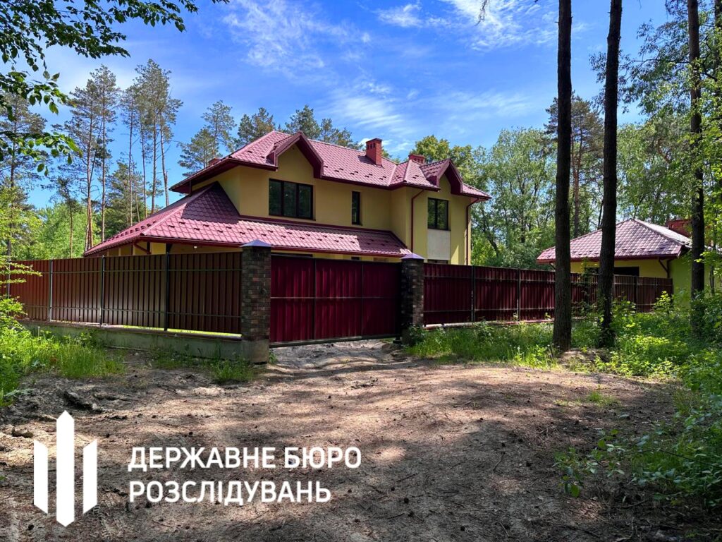 На Львівщині викрили посадовця ЗСУ, який оформляв майно на родичів 2