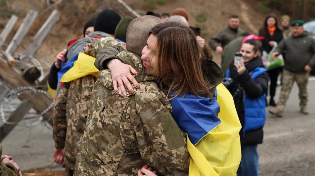 З російського полону повернули майже дві сотні українських захисників 6