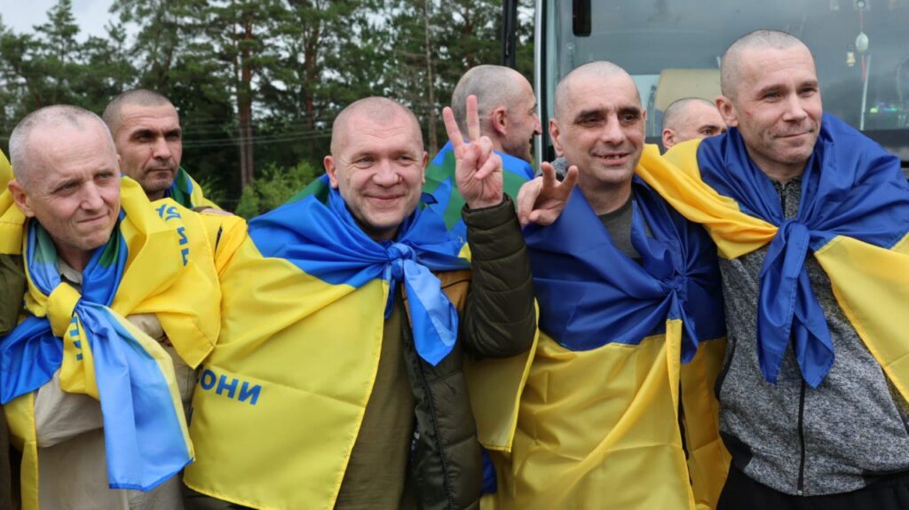В Україну повернули ще одну групу важкохворих захисників в рамках Стамбульських домовленостей 3