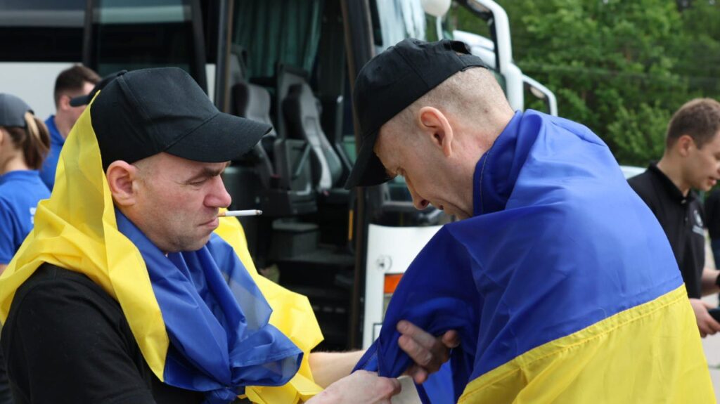 В Україну повернули ще одну групу важкохворих захисників в рамках Стамбульських домовленостей 1