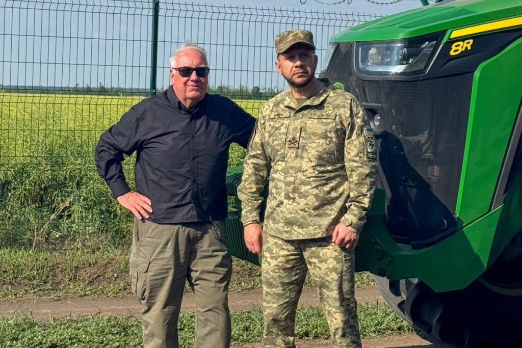 Американський підприємець Баффет відвідав прикордонників та відкрив власну фотовиставку в Одесі 1
