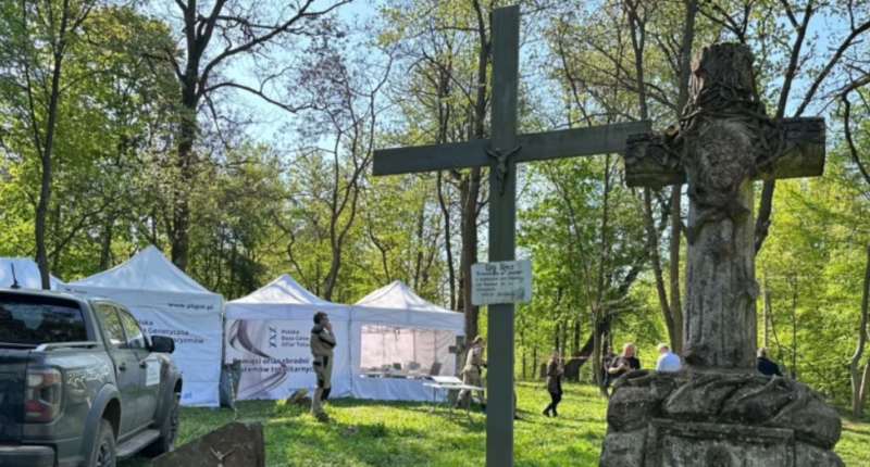 Україна дала “зелене світло” Польщі на проведення ексгумаційних робіт у Львові