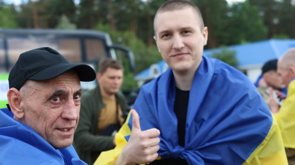 Україна повернула з російського полону чергову групу оборонців 7