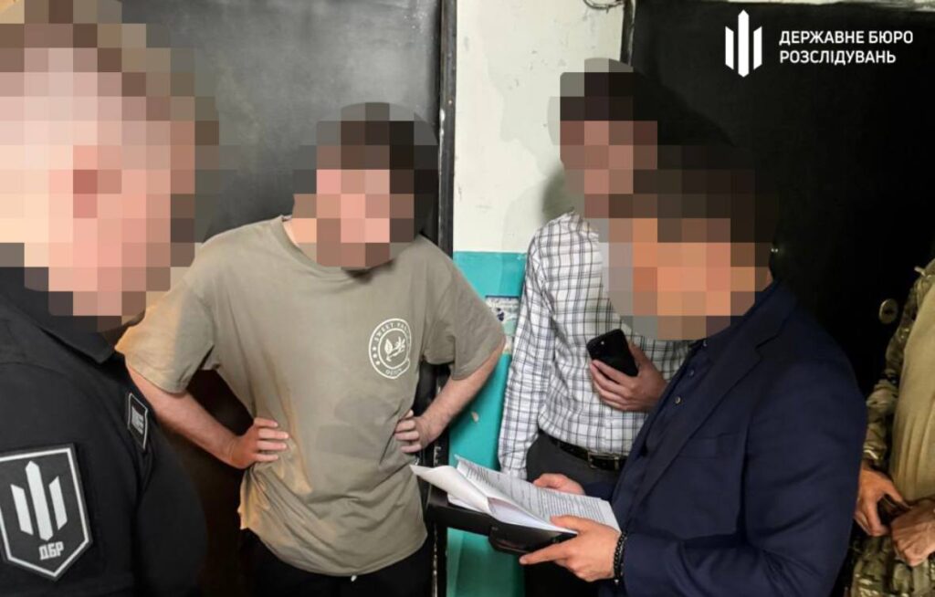 ДБР оголосило підозри трьом працівникам НАБУ за скоєння ДТП і каліцтва людей 1