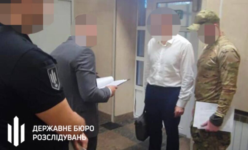 ДБР оголосило підозри трьом працівникам НАБУ за скоєння ДТП і каліцтва людей 2