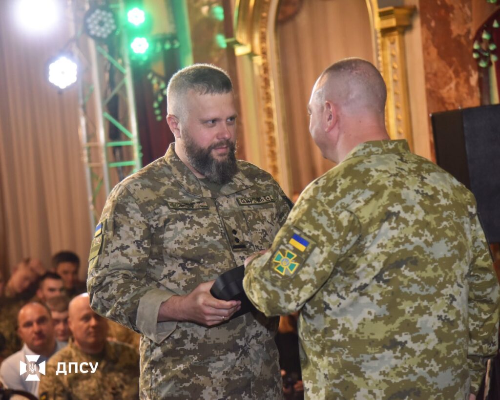 Голова ДПСУ Дейнеко нагородив воїнів комендатури “Шквал”, які утримували оборону в Серебрянському лісництві 6