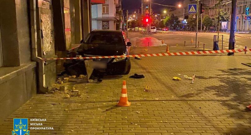 Працівник прокуратури збив на смерть жінку в Києві
