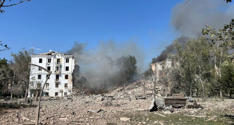 Наслідки обстрілу Краматорська на Донеччині