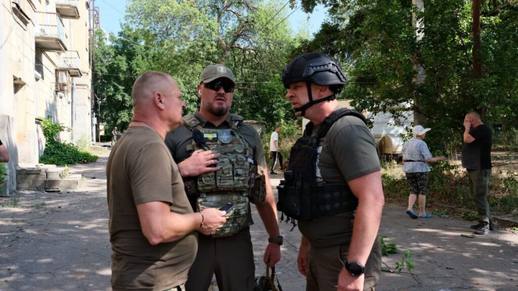 Росіяни вдарили по будинку в Краматорську 2