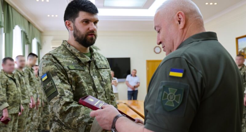 Українським прикордонникам вручили нагороди за мужність у бойових діях