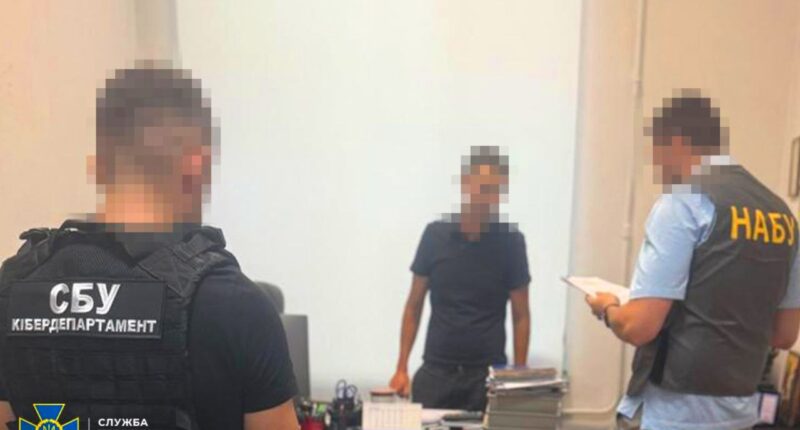 Топчиновників Мін’юсту викрили на розкраданні