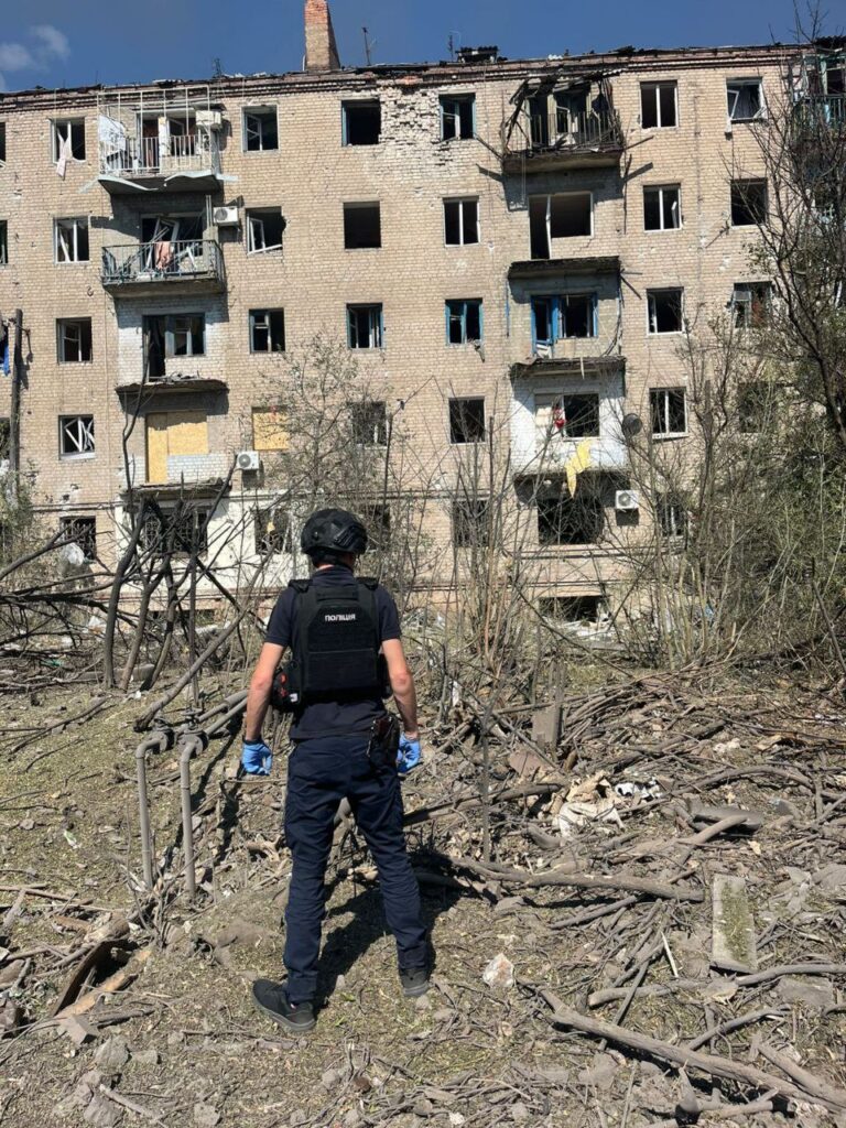 Армія РФ випустила вісім ракет по ринку в Костянтинівці 3