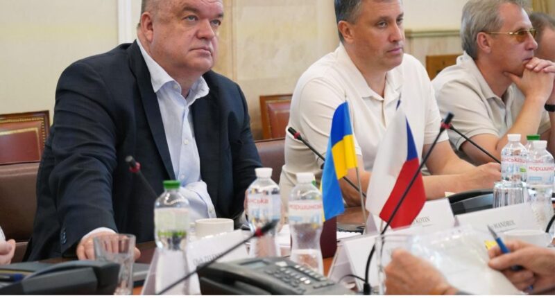 Котін отримав солідні виплати в день звільнення