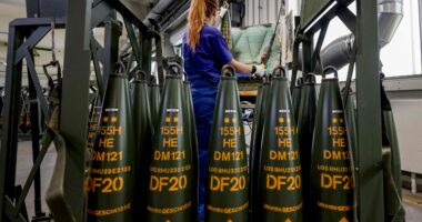 Виробництво 155-мм артилерійських снарядів DM121