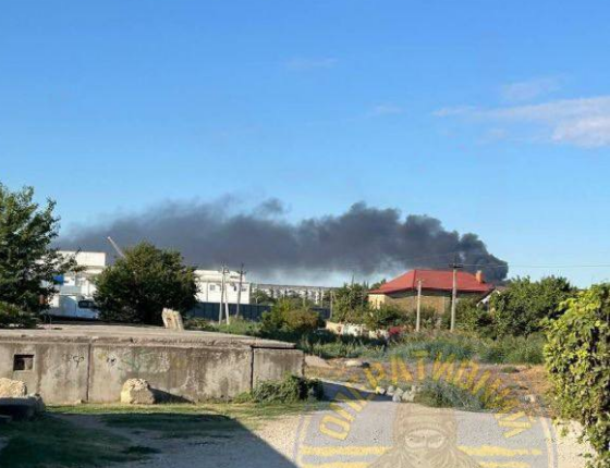 Атака по складах окупантів у Криму