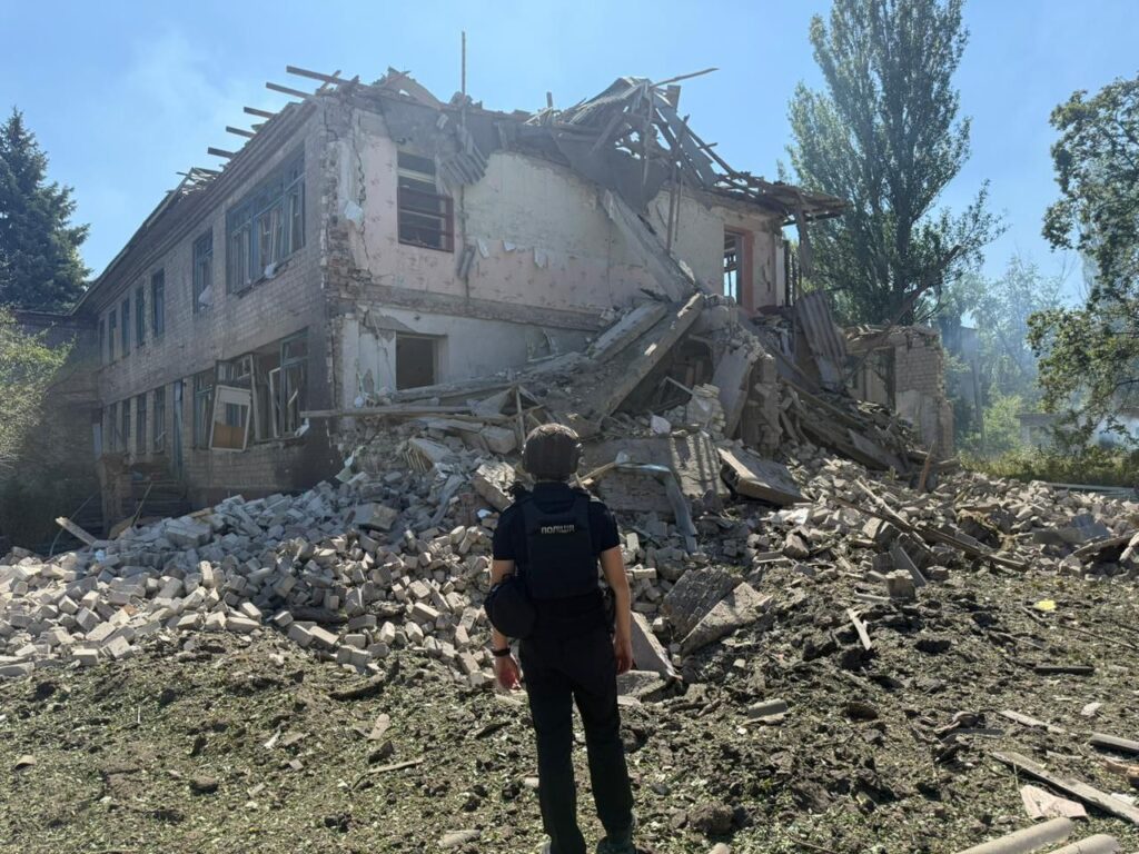 Внаслідок обстрілу РФ Костянтинівка залишилася без газу, пошкоджена розподільча станція 20