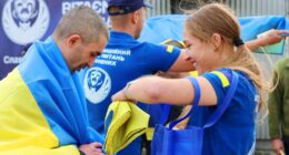В Україну повернули людей, які понад три роки перебували в полоні РФ
