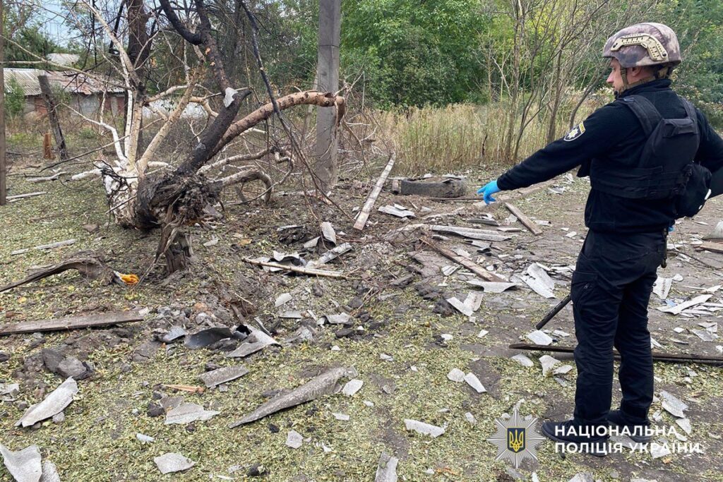 Армія РФ скинула авіабомбу на Костянтинівку 1