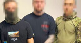 На Київщині викрили ділків, які передавали для російських дронів SIM-карти українських операторів