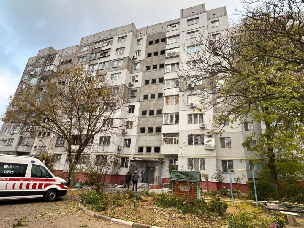 У Херсоні під час хаотичного російського обстрілу загинули дві жінки 3