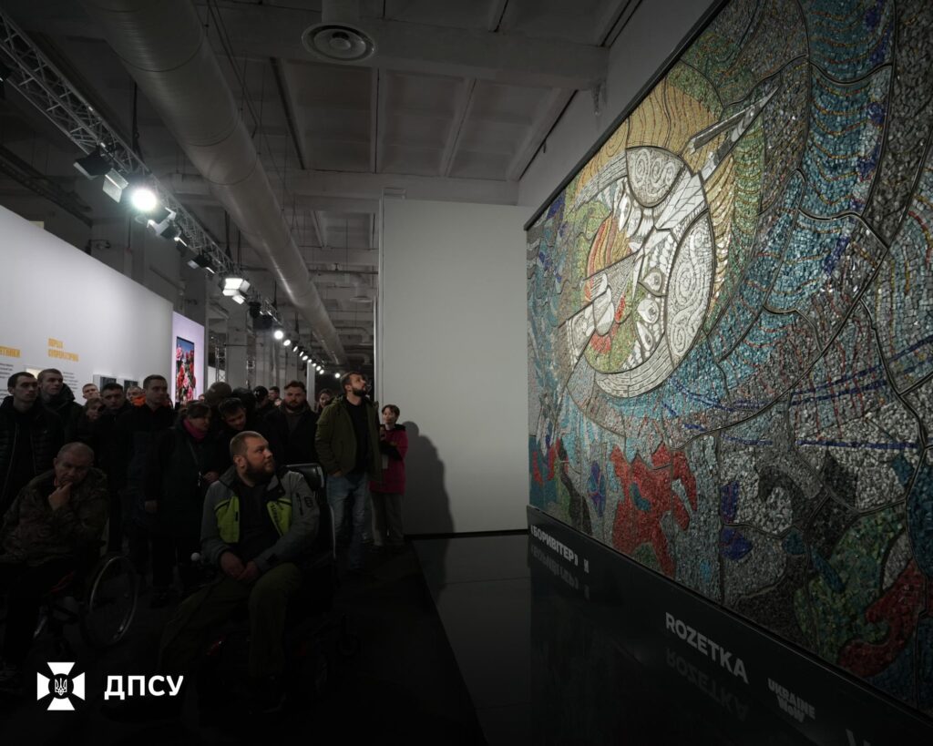 Бійці ДПСУ, які проходять реабілітацію, відвідали виставку Ukraine WOW 5