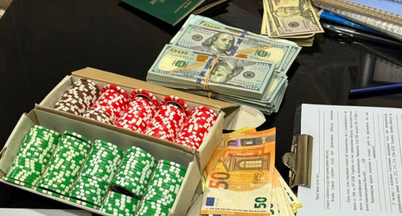 БЕБ довело до суду справу “куратора Бессарабії”, який організував підпільний покер-клуб на Одещині