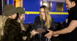 Анджеліна Джолі і ДПСУ