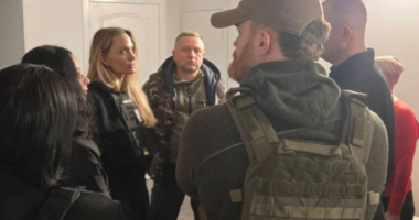 Джолі в Україні