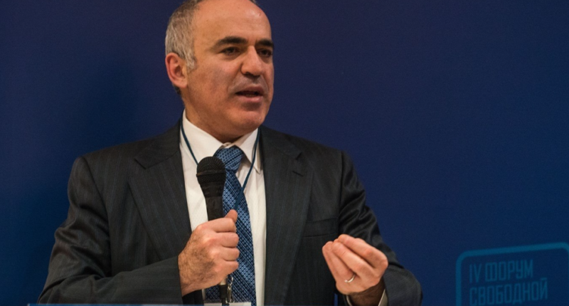 Каспаров про НАТО і США