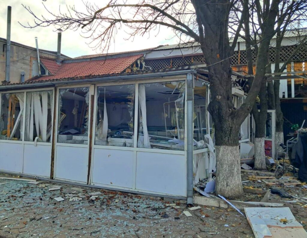 Росіяни КАБами і БПЛА обстріляли Дніпропетровщину 8