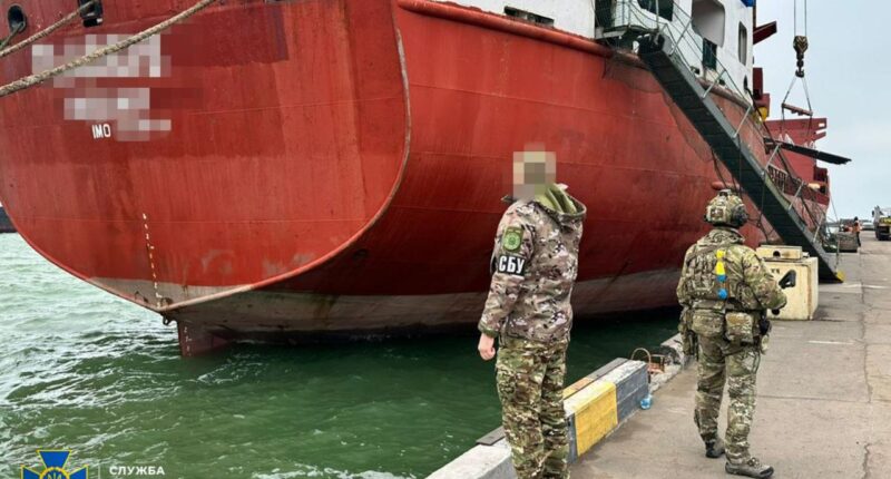 В Одеському порту СБУ арештувала судно “тіньового флоту” РФ
