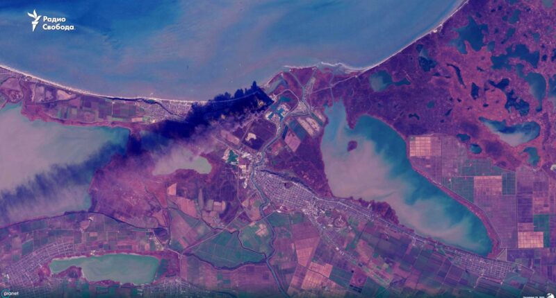 ЗМІ оприлюднили супутникові знімки атакованого Україною порту Темрюк в РФ